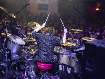 ZRUŠENO: Miloš Meier DRUMMING SYNDROME / fotogalerie / 3W2A8513-Vylepsene-NR